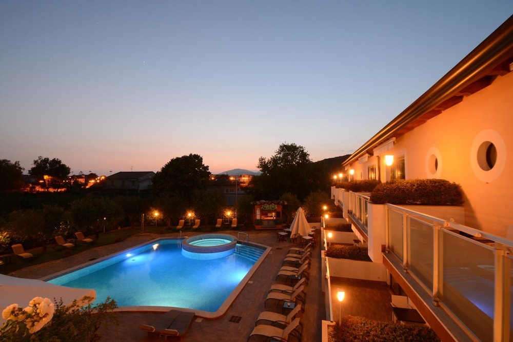

Milano - Marina di Ascea - Hotel Porta Rosa