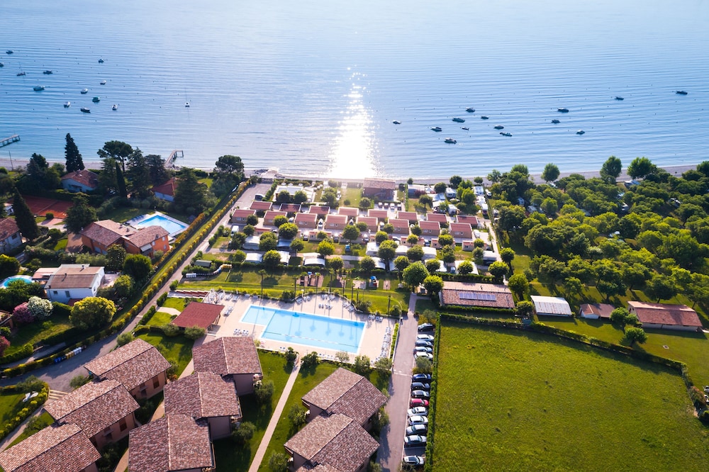 

Milano - Salò - Onda Blu Resort