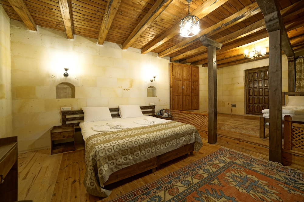 

Roma - Çavuşin - Cappadocia Caves Hotel