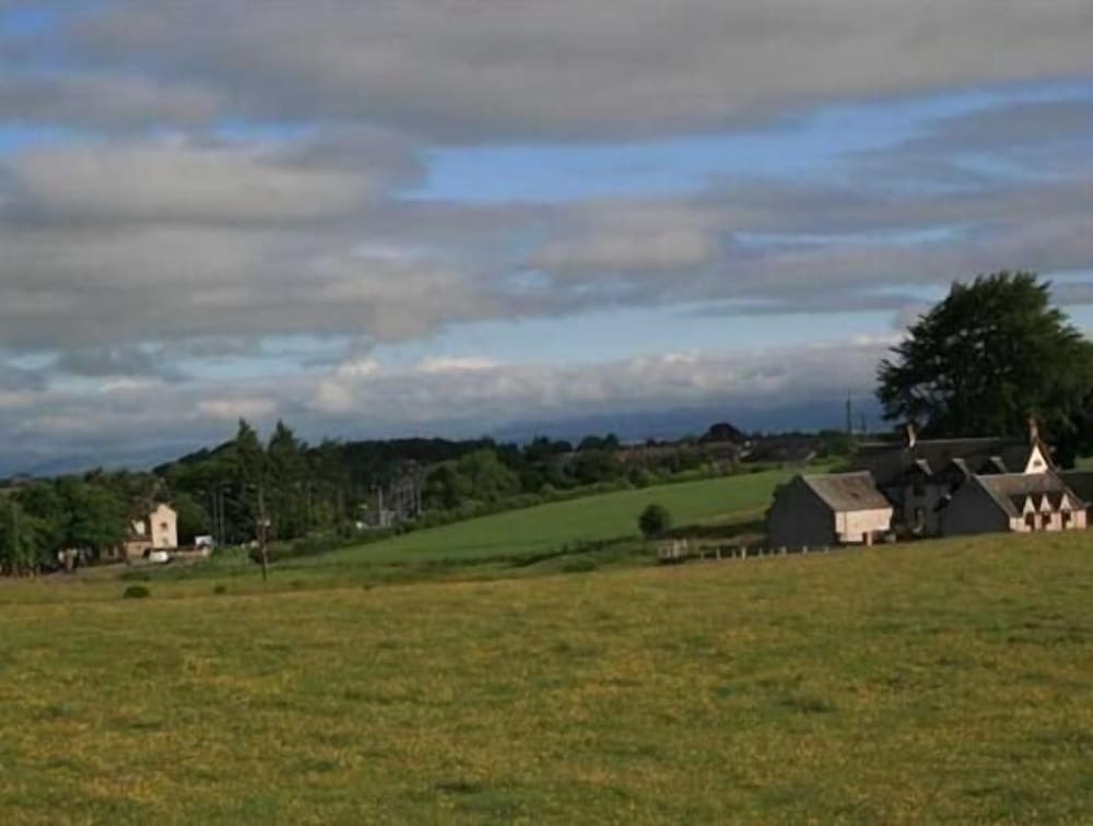 

Catania - Stirling - Hillhead Farm Lets