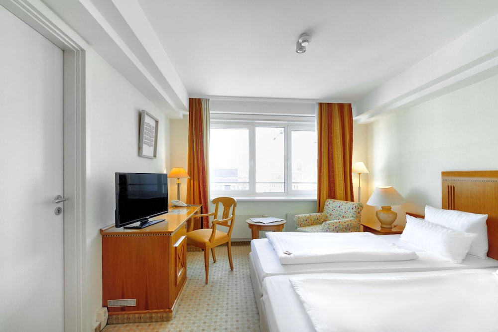 

Napoli - Berlino - Hotel Domicil Berlin by Golden Tulip