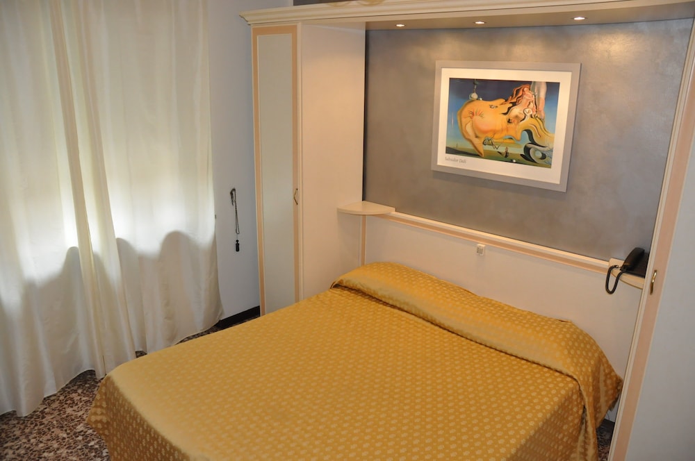 

Bari - Venaria Reale - Hotel Vittoriano