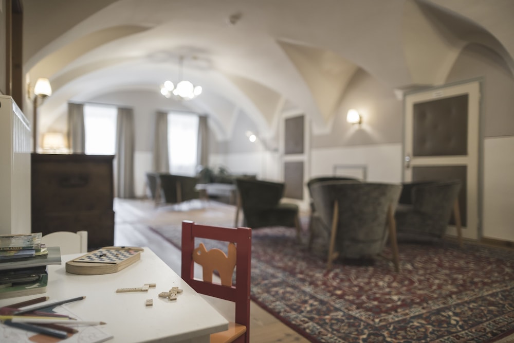 

Palermo - Monguelfo - Emma Historic Hotel