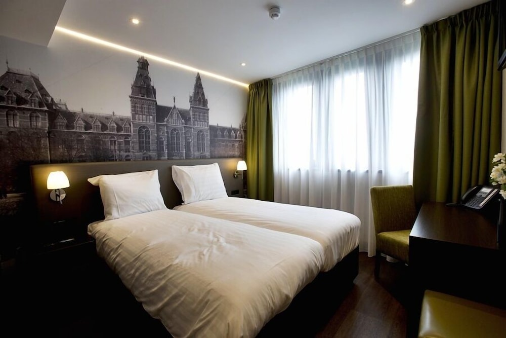 

Napoli - Amstelveen - Royal Amsterdam Hotel