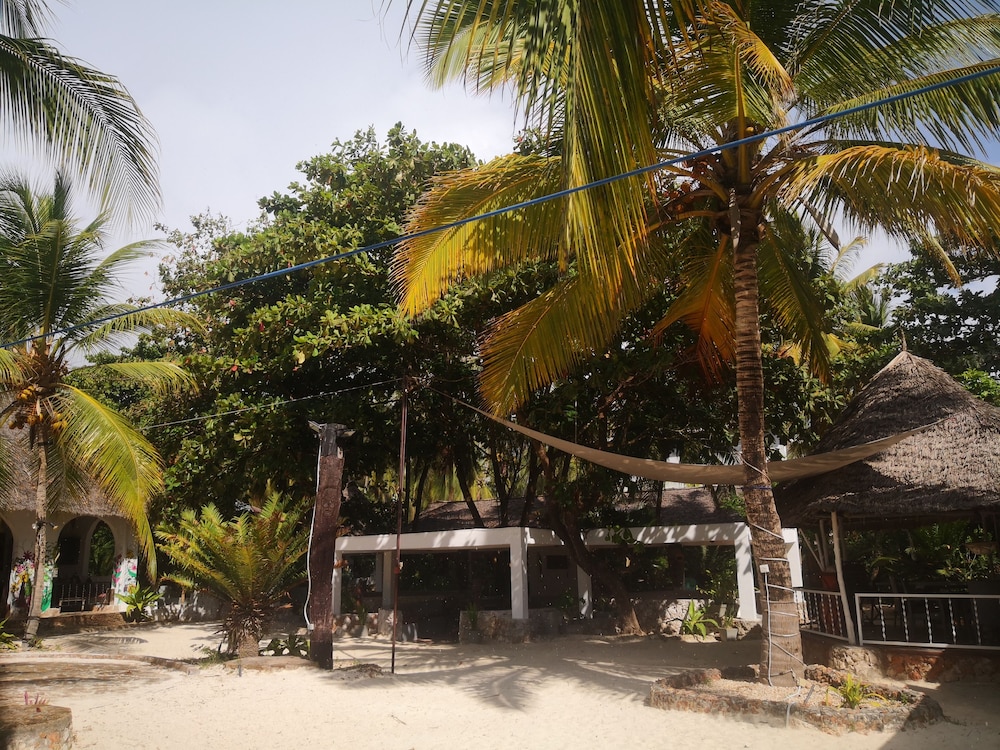 

Verona - Pwani Mchangani - Mambo Ocean Resort