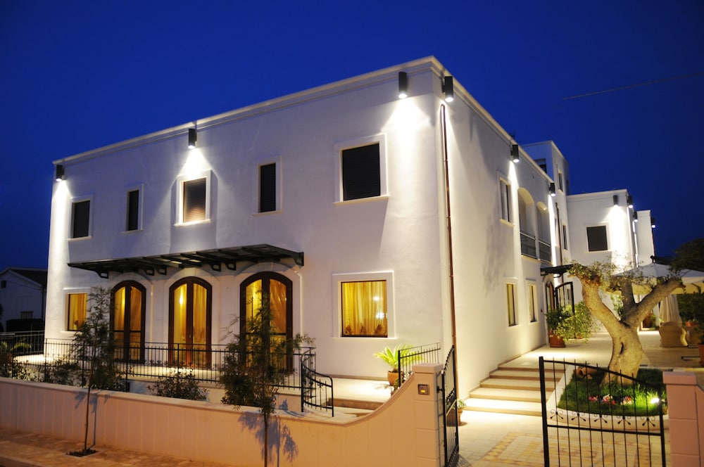 

Pisa - Carovigno - Hotel Victoria