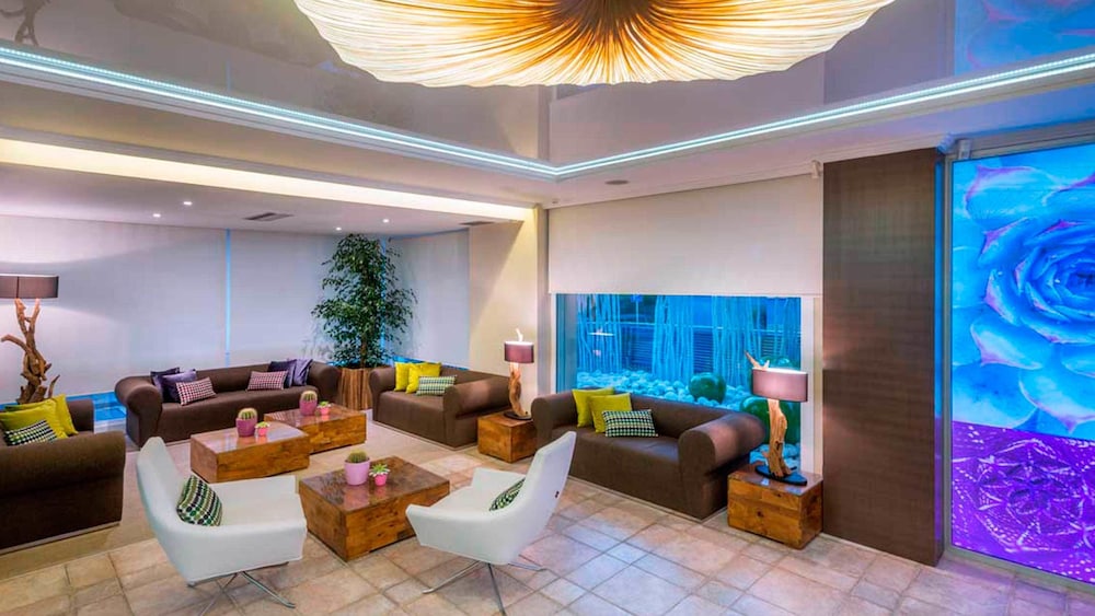 

Bologna - Arenys de Mar - KAKTUS Hotel Kaktus Playa