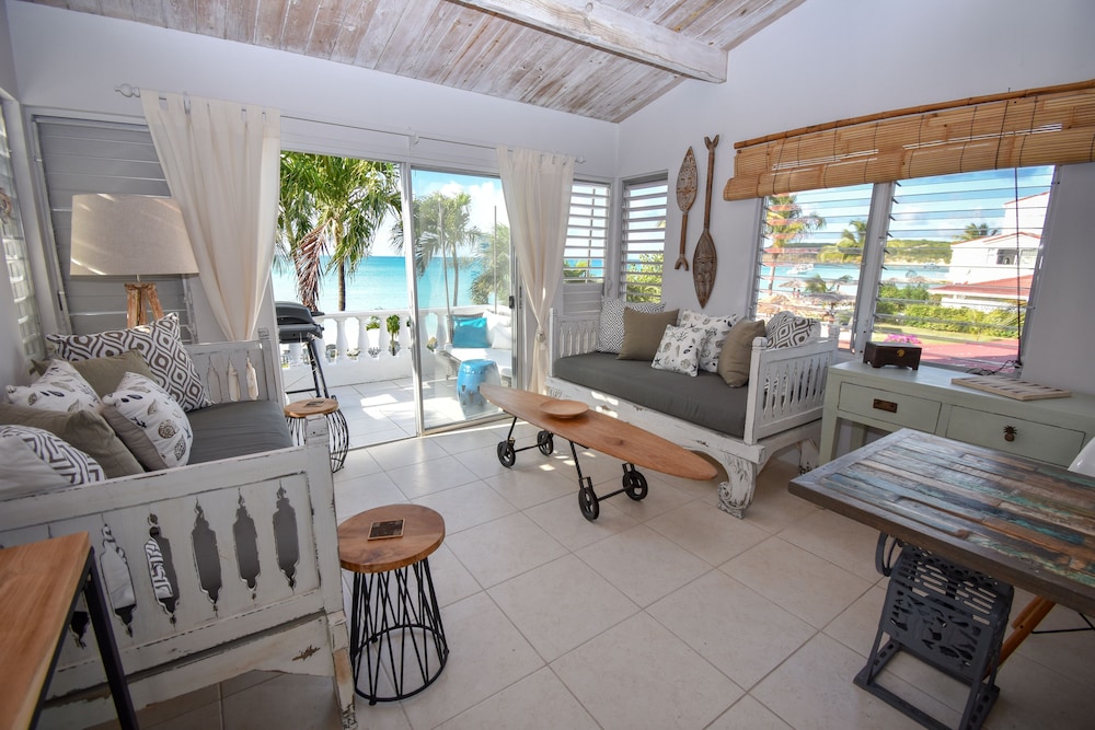 

Milano - St. John's - Antigua Village Beach Resort