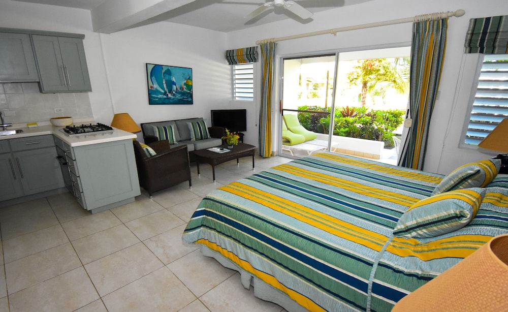 

Napoli - St. John's - Antigua Village Beach Resort
