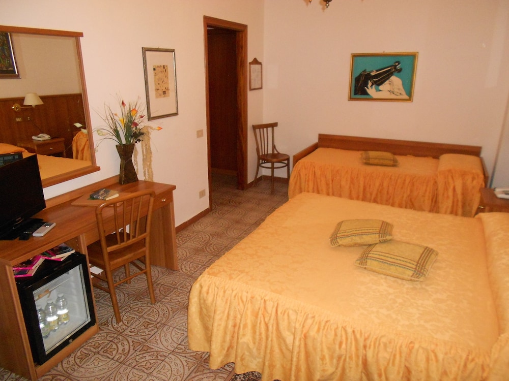 

Roma - Cetona - Hotel Rosati