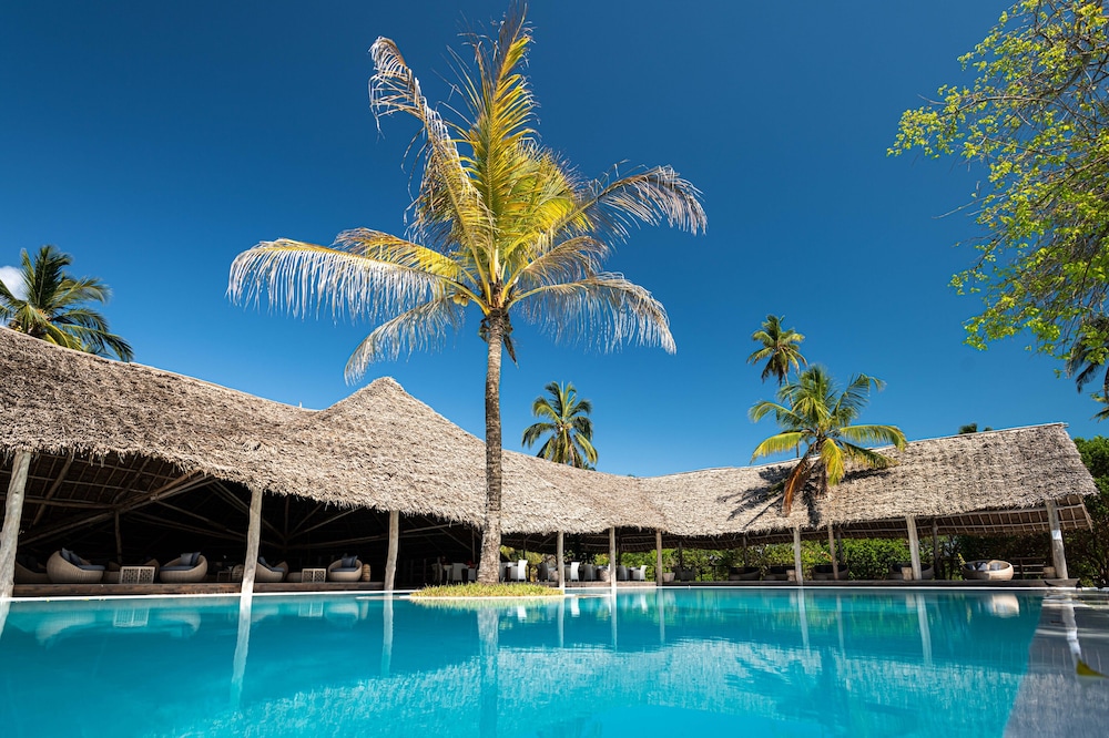 

Roma - Makunduchi - Blue Moon Resort