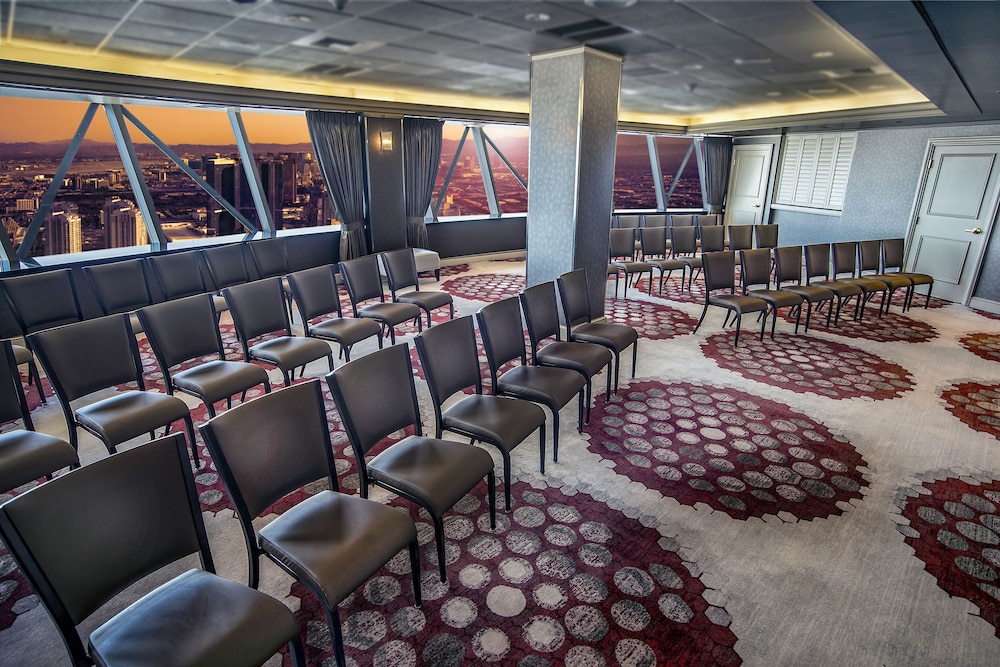 

Napoli - Las Vegas (NV) - The STRAT Hotel, Casino & SkyPod