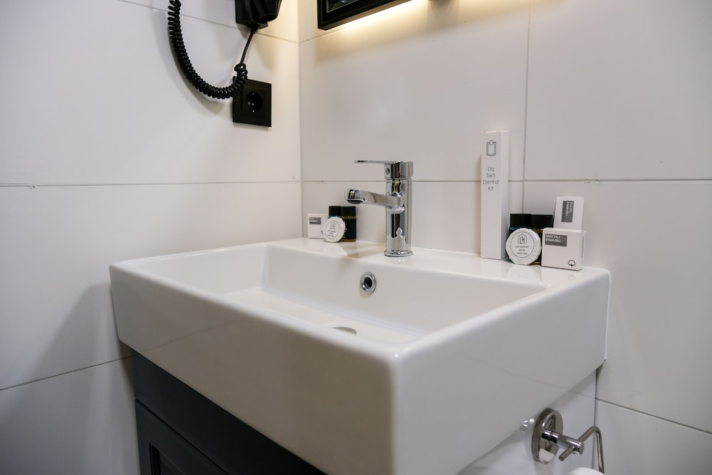 

Bari - Istanbul, New Airport - Loft Plus Hotel's