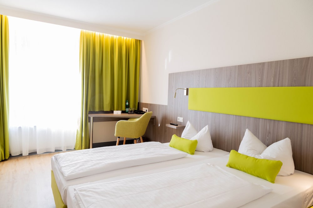 

Napoli - Boppard - Das Ebertor Hotel & Hostel