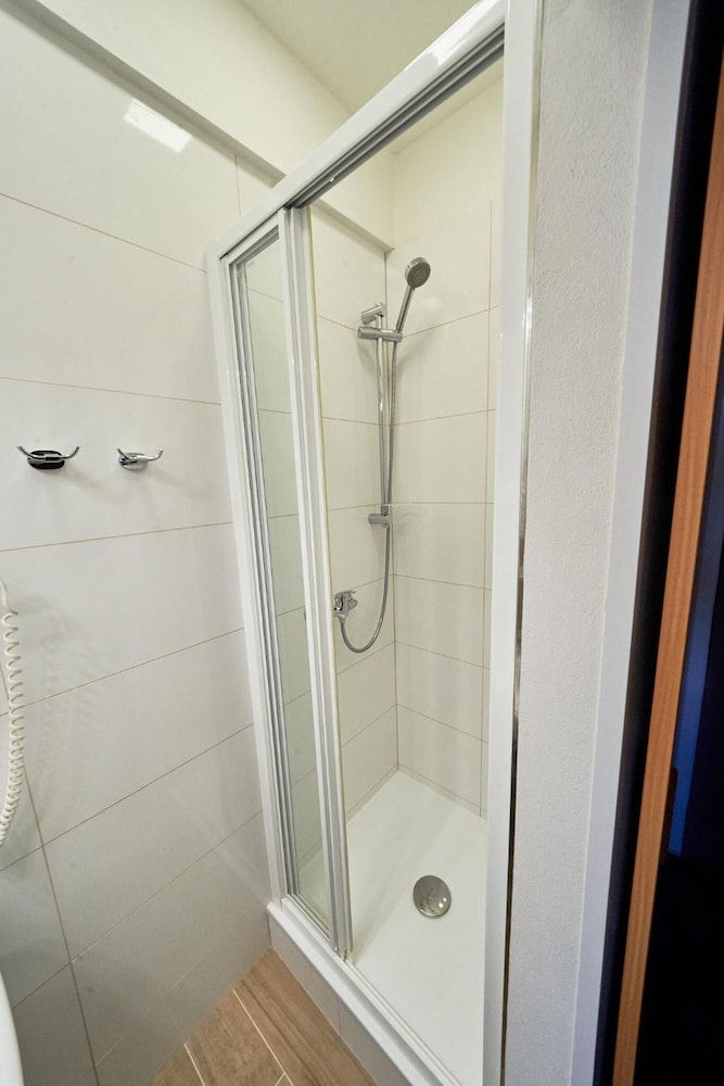

Olbia - Praga - Hotel Astra