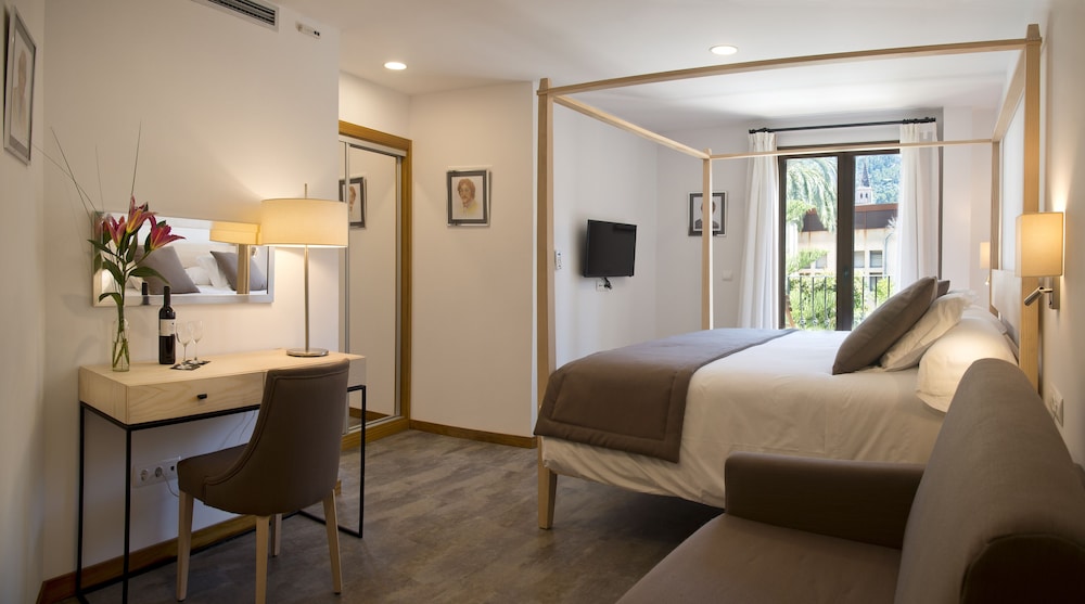 

Catania - Sóller - Gran Hotel Soller