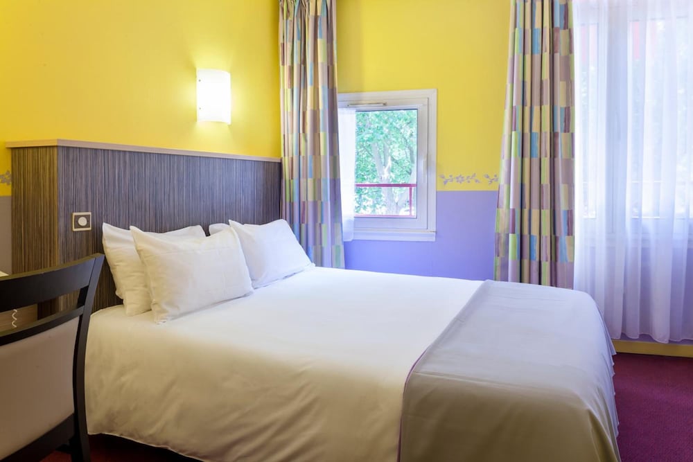 

Milano - Chinon - BRIT HOTEL Le Lion d'Or CHINON