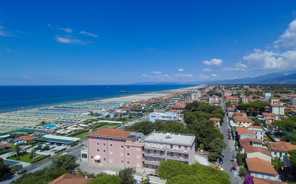 

Brindisi - Versilia e Costa Toscana, Mare Italia - Happy Hotel