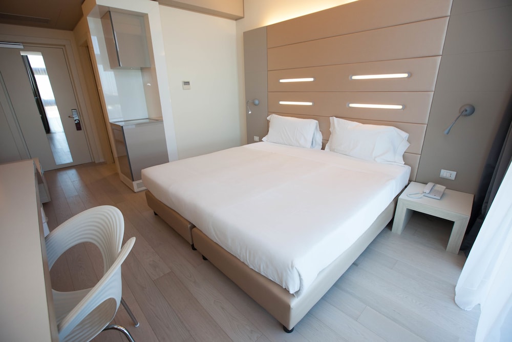 

Napoli - Padova - Best Western Plus Net Tower Hotel Padova