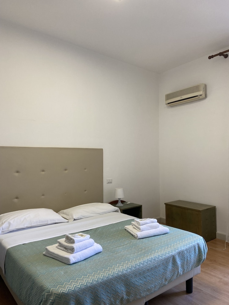 

Milano - Sicilia Ovest - Palermo, Cefalù,Trapani, San Vito, Mare Italia - 38 Aira Hotels