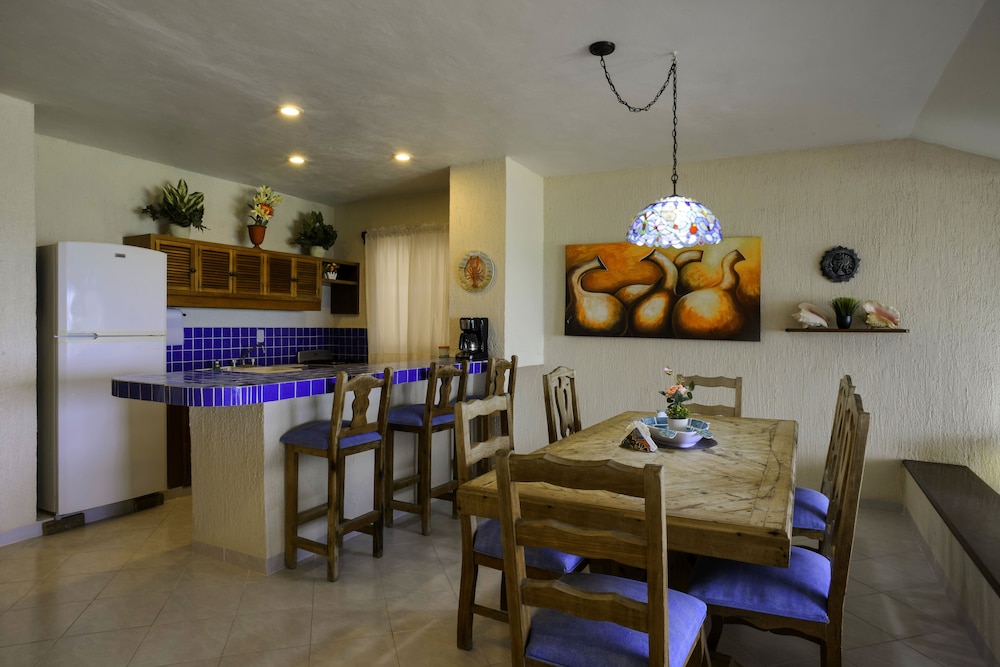 

Bari - Akumal - Villas De Rosa Beach Resort