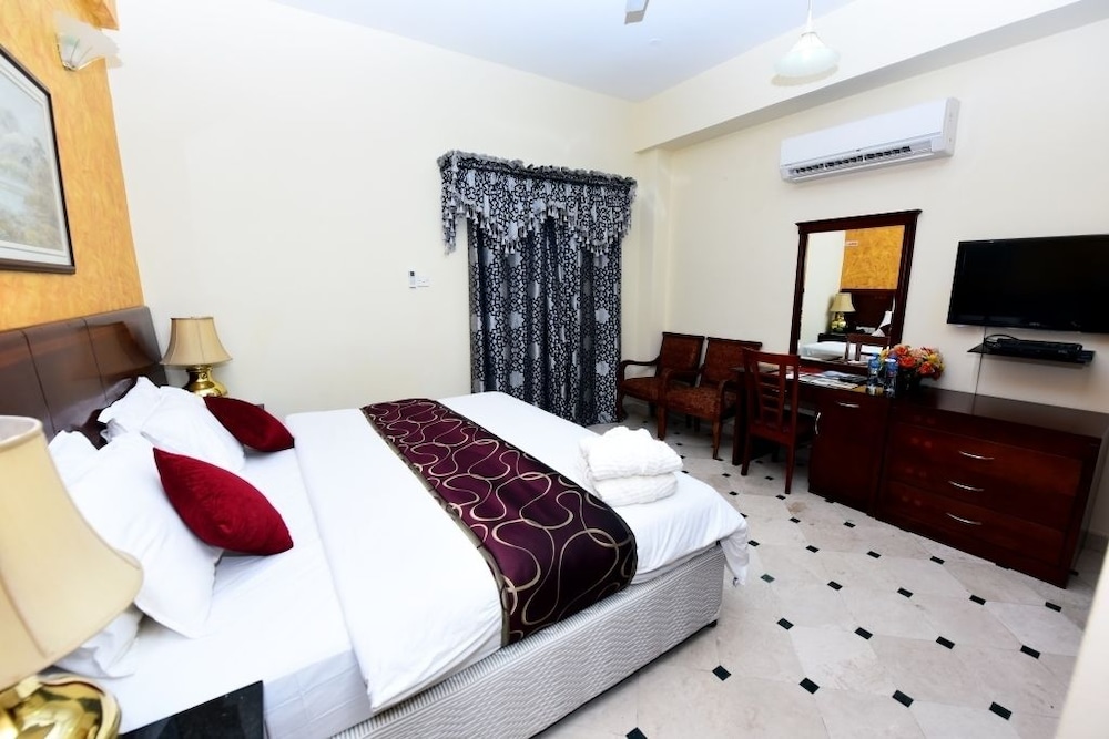 

Milano - Seeb - Al Bahjah Hotel