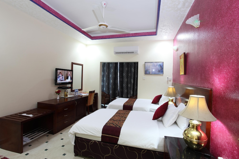 

Milano - Seeb - Al Bahjah Hotel