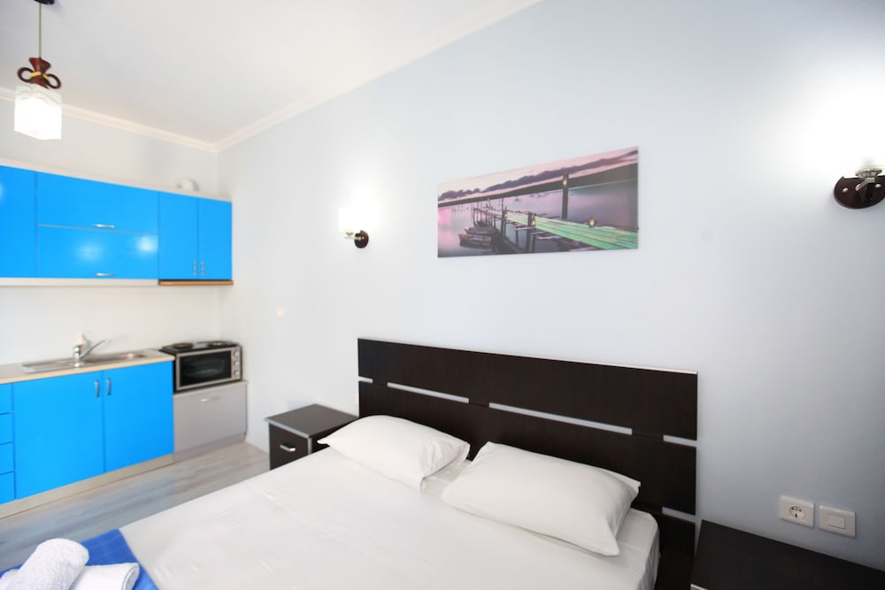 

Venezia - Sarandë - Hotel Keos
