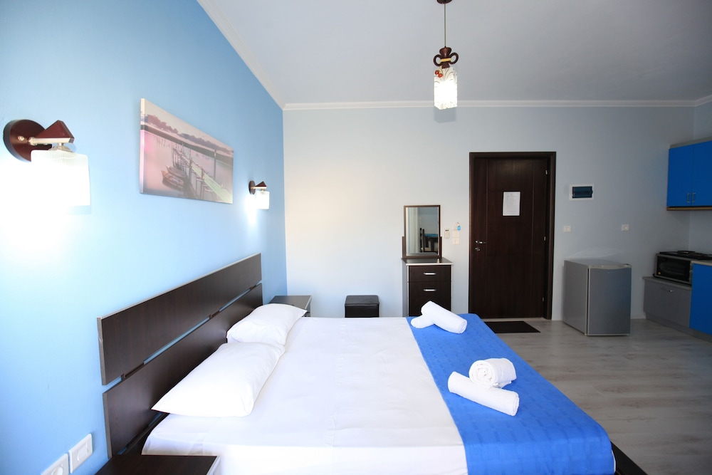 

Roma - Sarandë - Hotel Keos