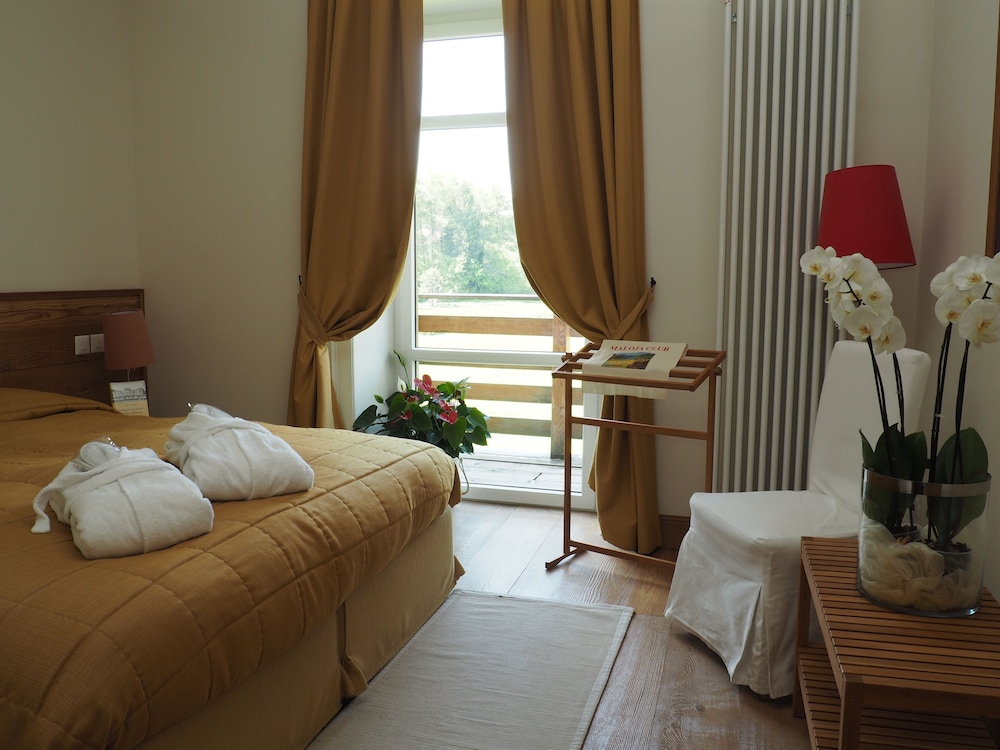 

Napoli - Maloja - Maloja Palace Apartments