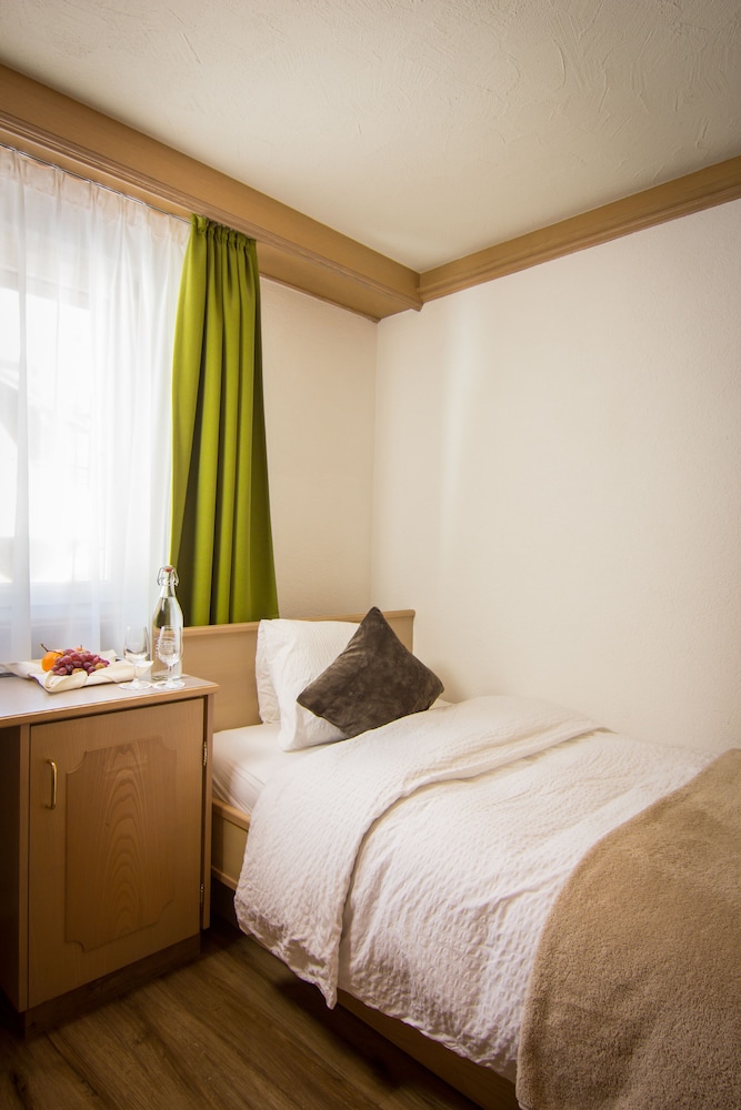 

Bari - Saas-Fee - Apartment Bristolino