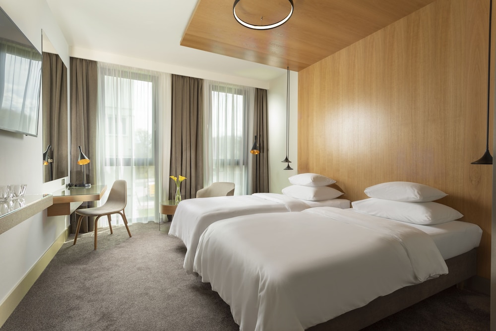 

Roma - Kněževes - Hotel Golf Prague