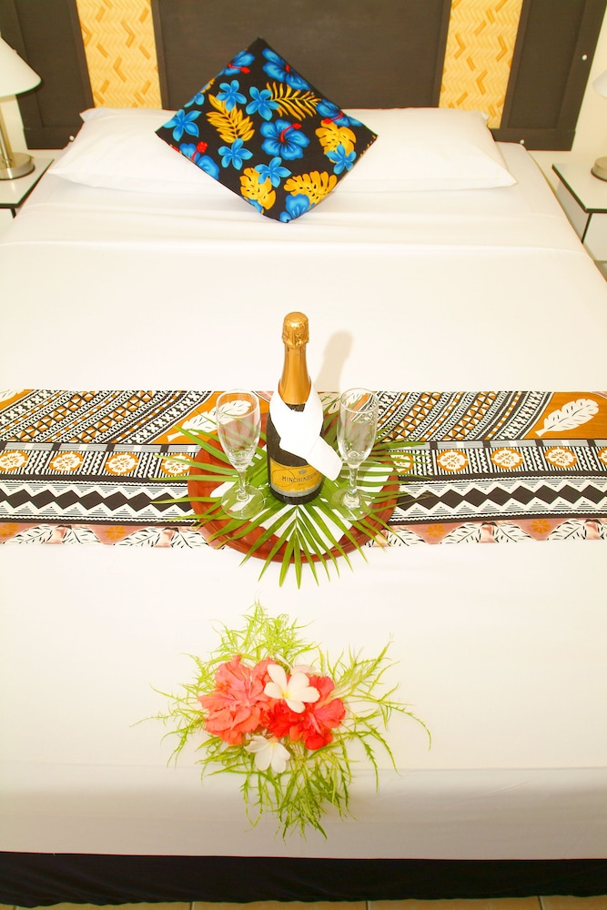 

Roma - Nadi - Grand West's Villas