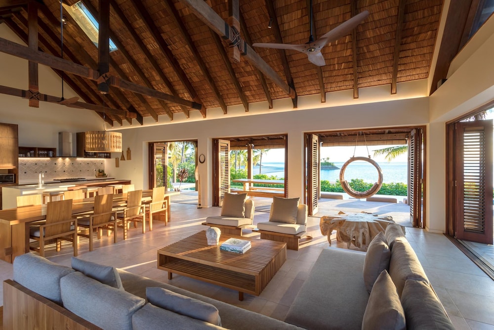 

Bologna - Malolo - Six Senses Fiji