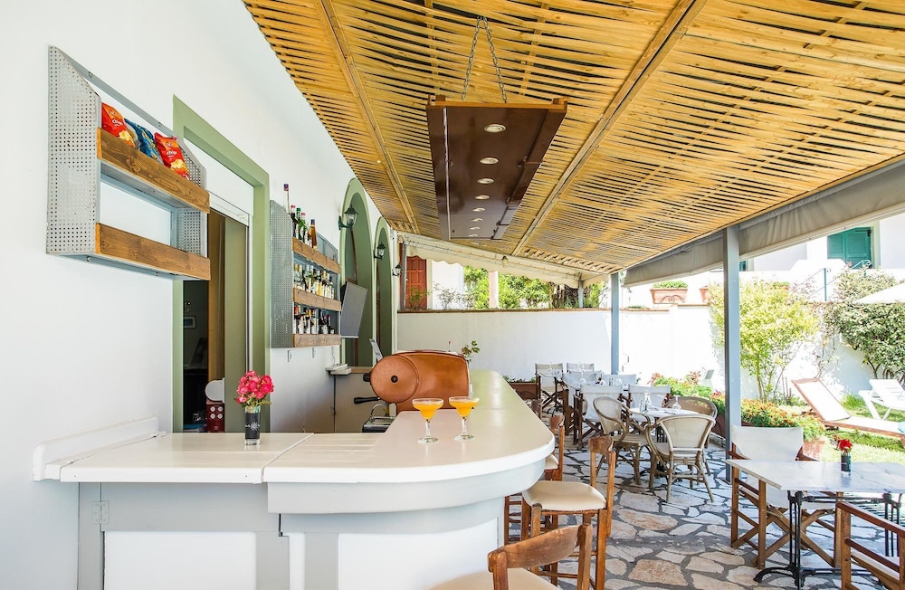 

Bologna - Liapades - Paradise Inn