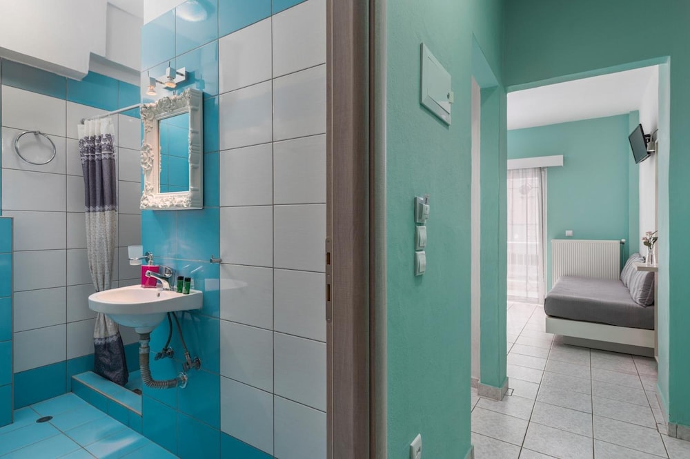 

Roma - Paralía - Ouzas Luxury Hotel