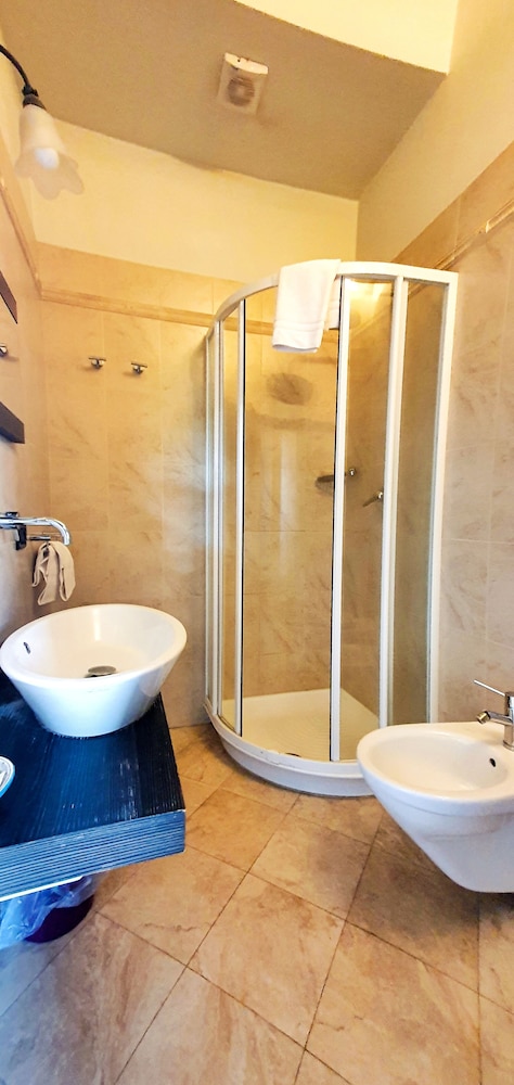 

Catania - Pistoia - Bellavista Hotel & Osteria