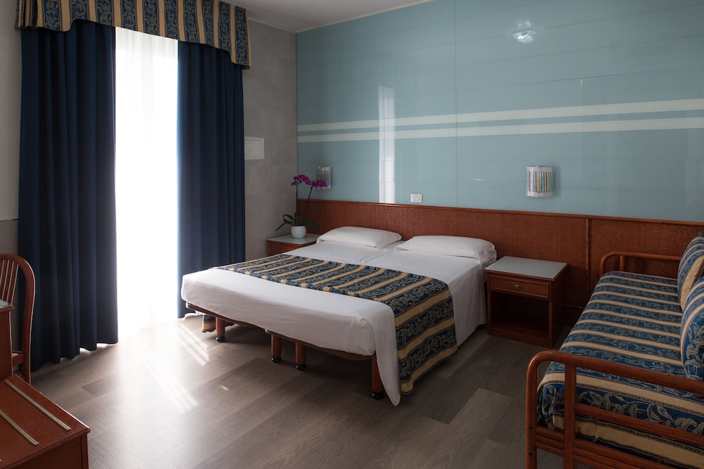 

Bari - Lido di Jesolo - Hotel Colombo