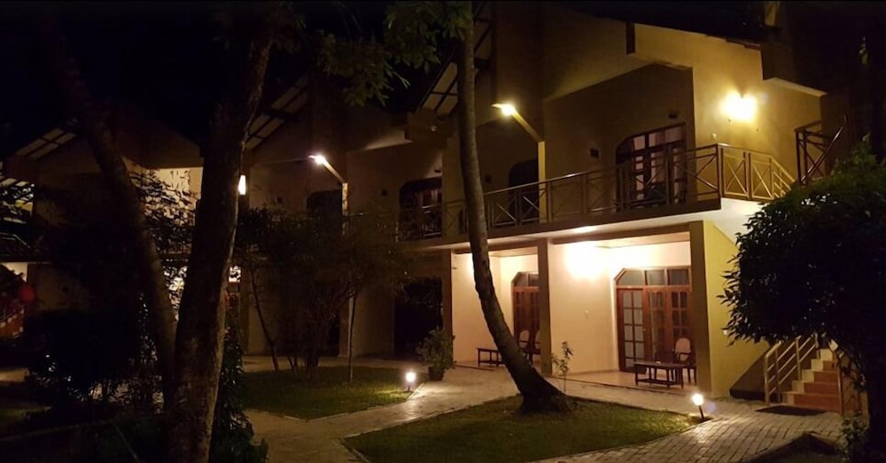

Roma - Dambulla - Pelwehera Village Resort