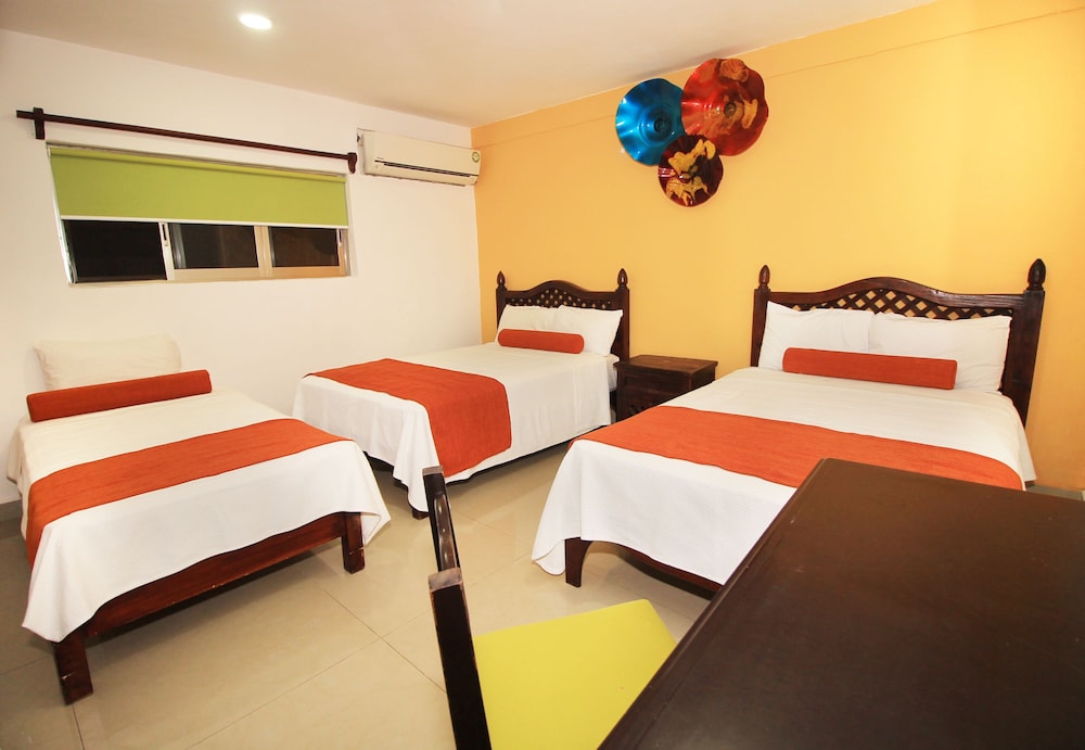 

Bari - Playa del Carmen - Papagayo Hotel Boutique