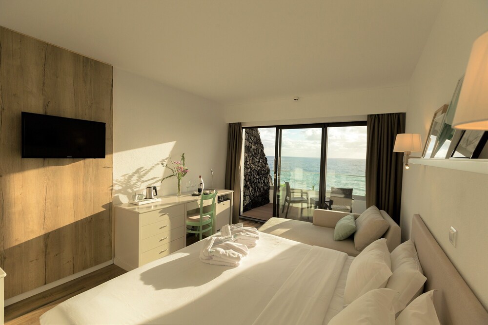 

Roma - Vila Franca do Campo - Caloura Hotel Resort