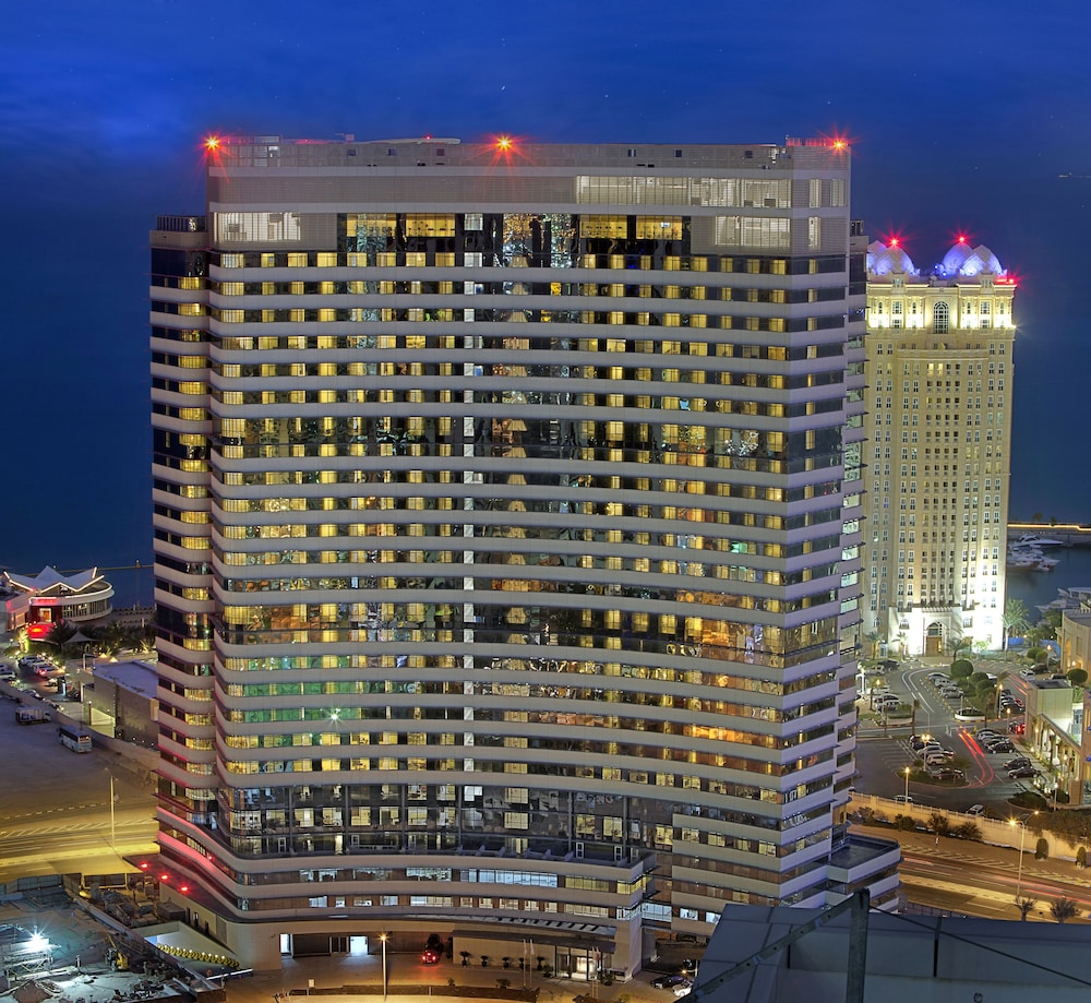 

Milano - Ash Shahaniya - The Curve Hotel
