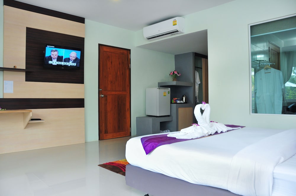 

Roma - Bang Tao Beach - Am Surin Place