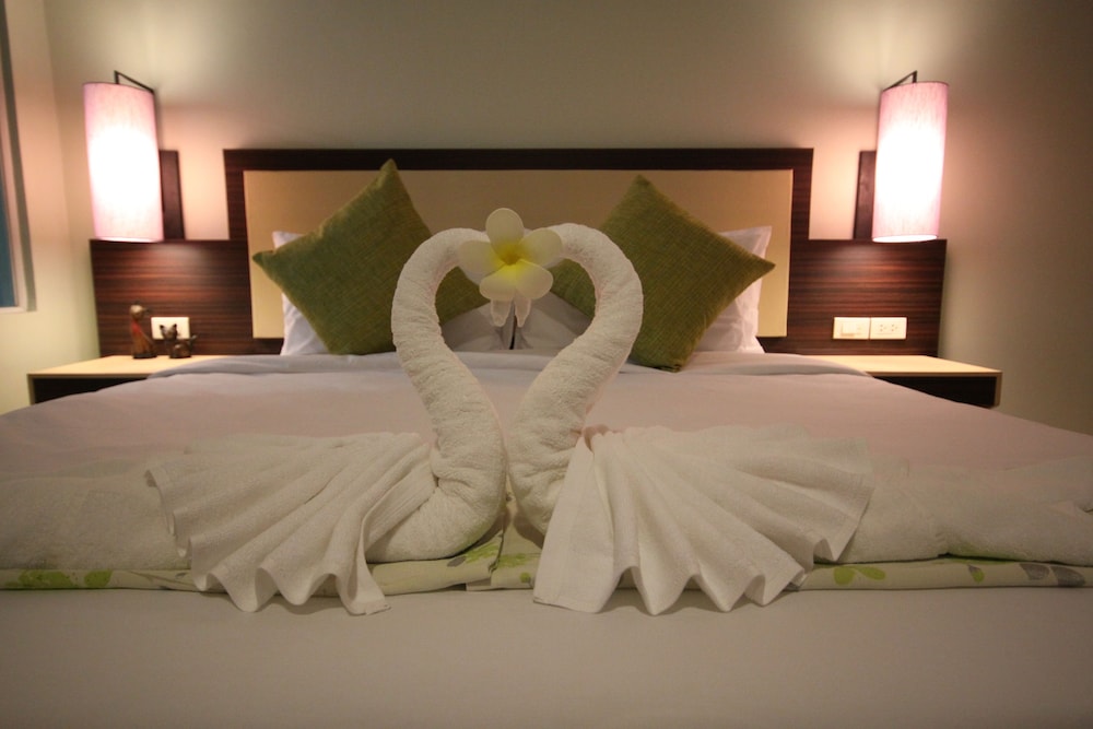 

Roma - Bang Tao Beach - Am Surin Place
