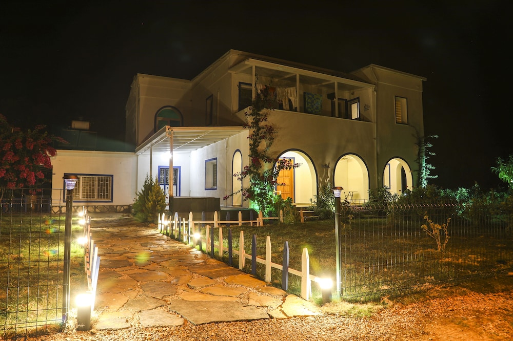 

Bari - Bodrum - Yalıyanı Pansiyon