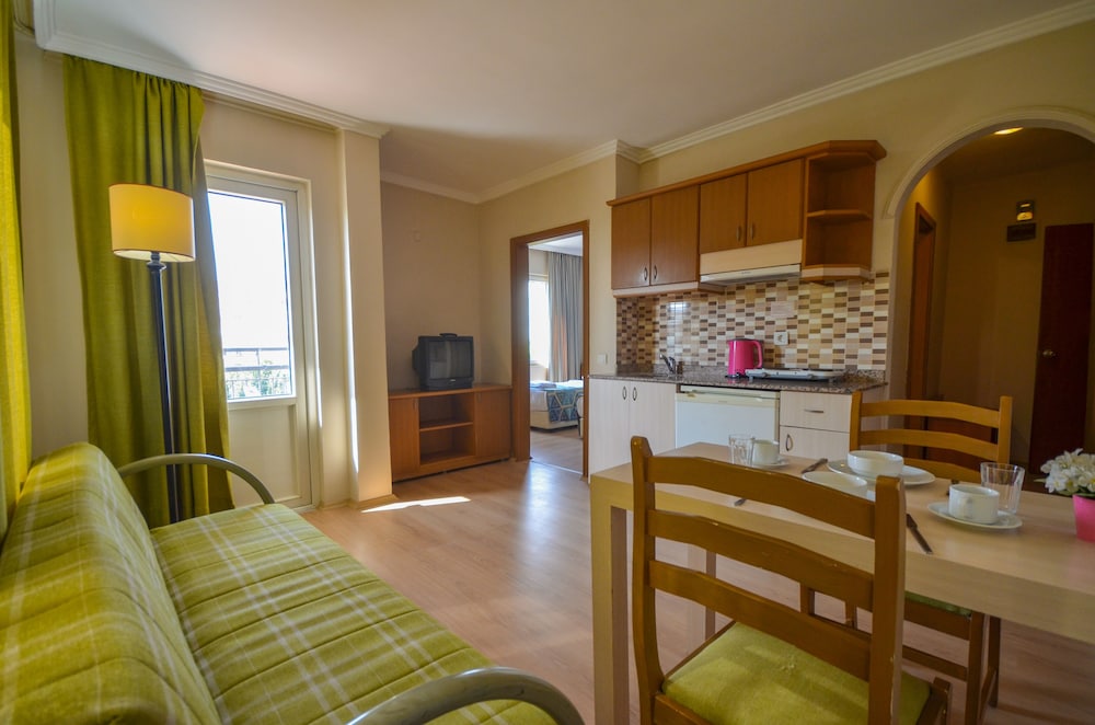 

Napoli - Alanya - Select Suite & Apart Hotel