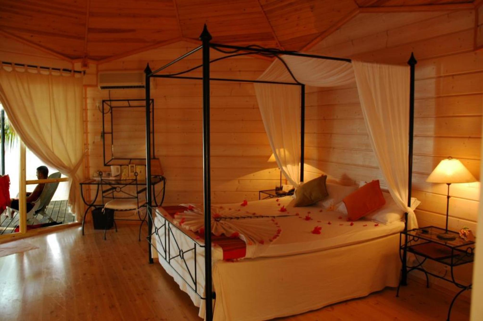 

Reggio Calabria - Atollo di Lhaviyani - Kuredu Island Resort & Spa