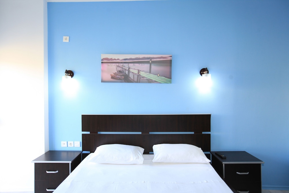 

Bari - Costa albanese - Hotel Keos