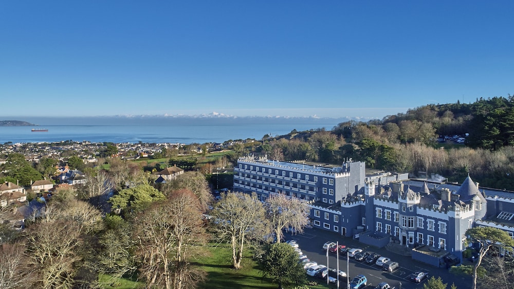

Milano - Dun Laoghaire - Fitzpatrick Castle Hotel