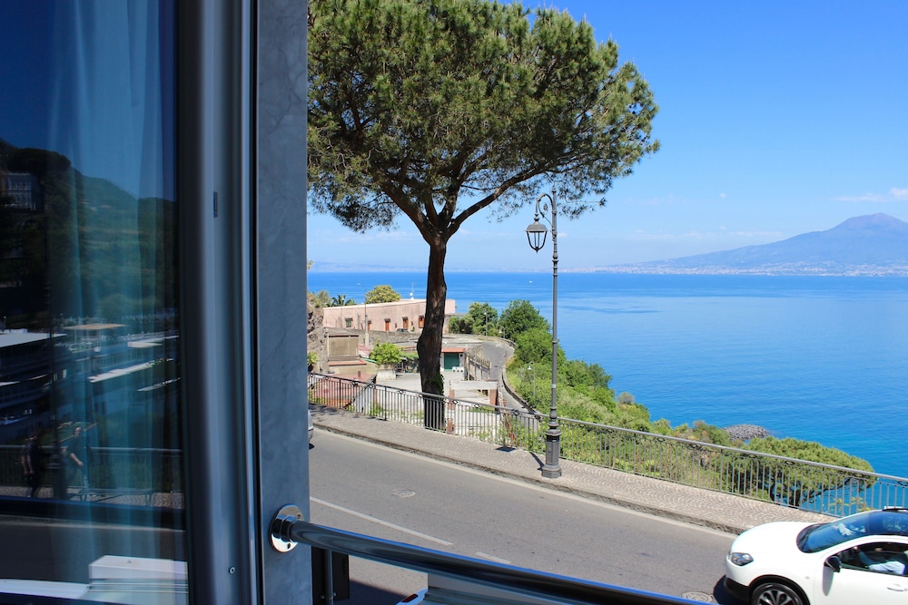 

Milano - Vico Equense - Astoria Hotel